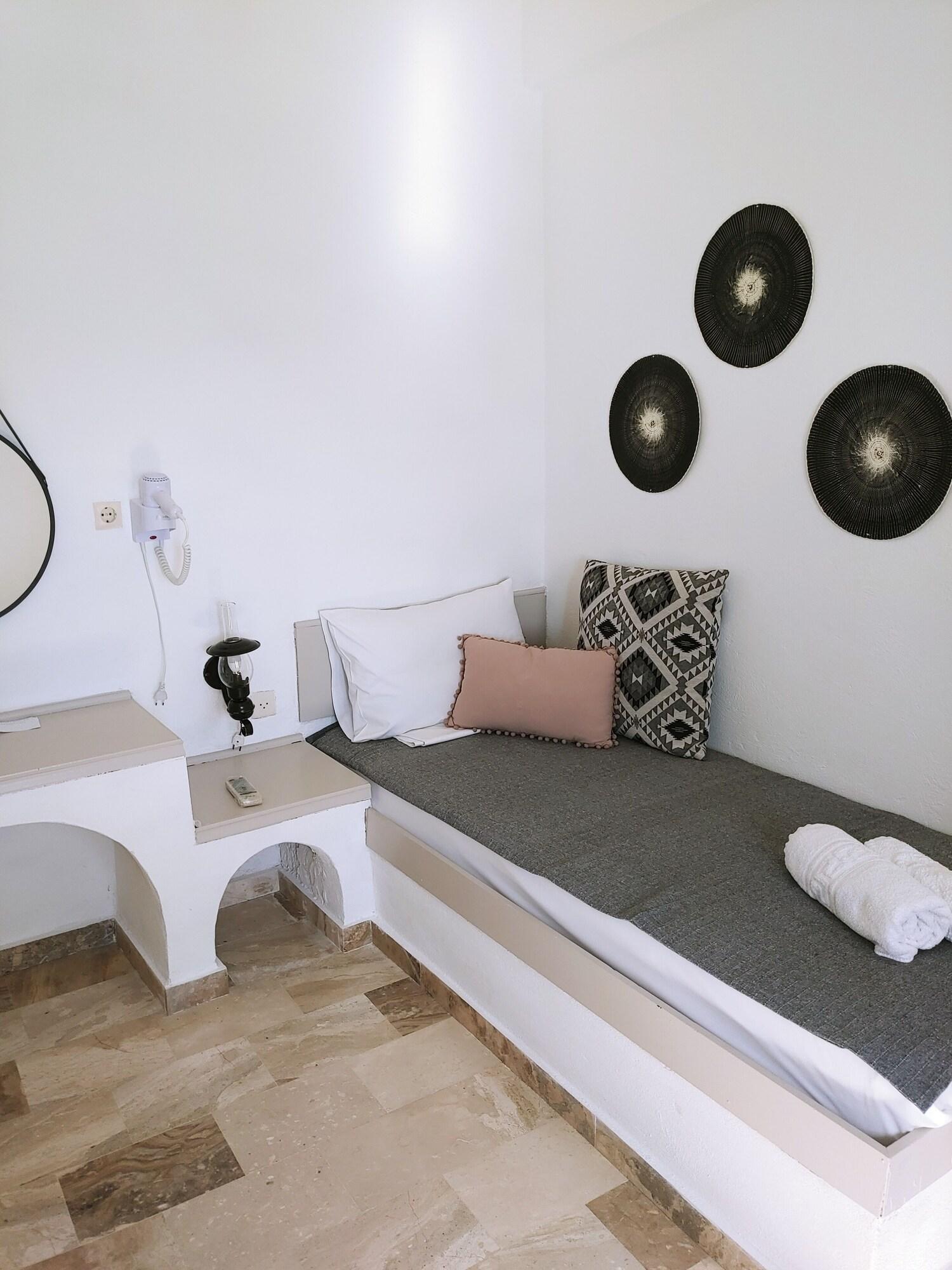 Achlia Hotel Bagian luar foto